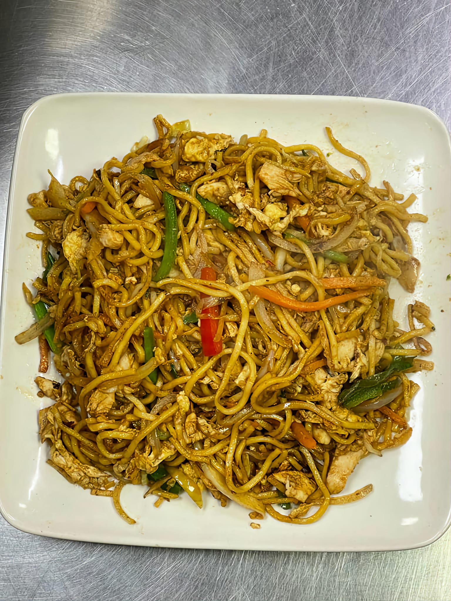 Tasty Chicken Chow Mein | Hakka Noodles
